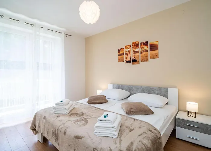 Apartment Ding Dong
